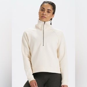 Vuori restore half zip pull over women’s
